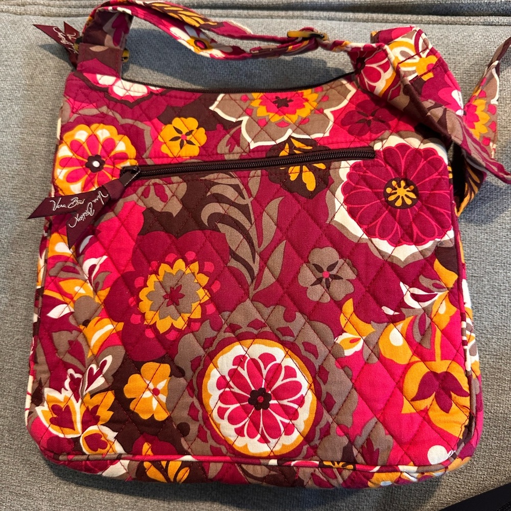 Vera Bradley Floral Patterned Crossbody Bag - never used ( no tags )